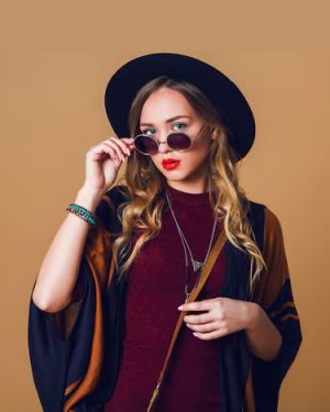 home-top-image-girls